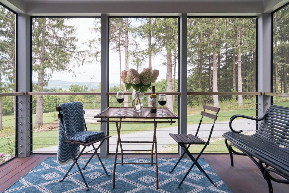 Screened in porch