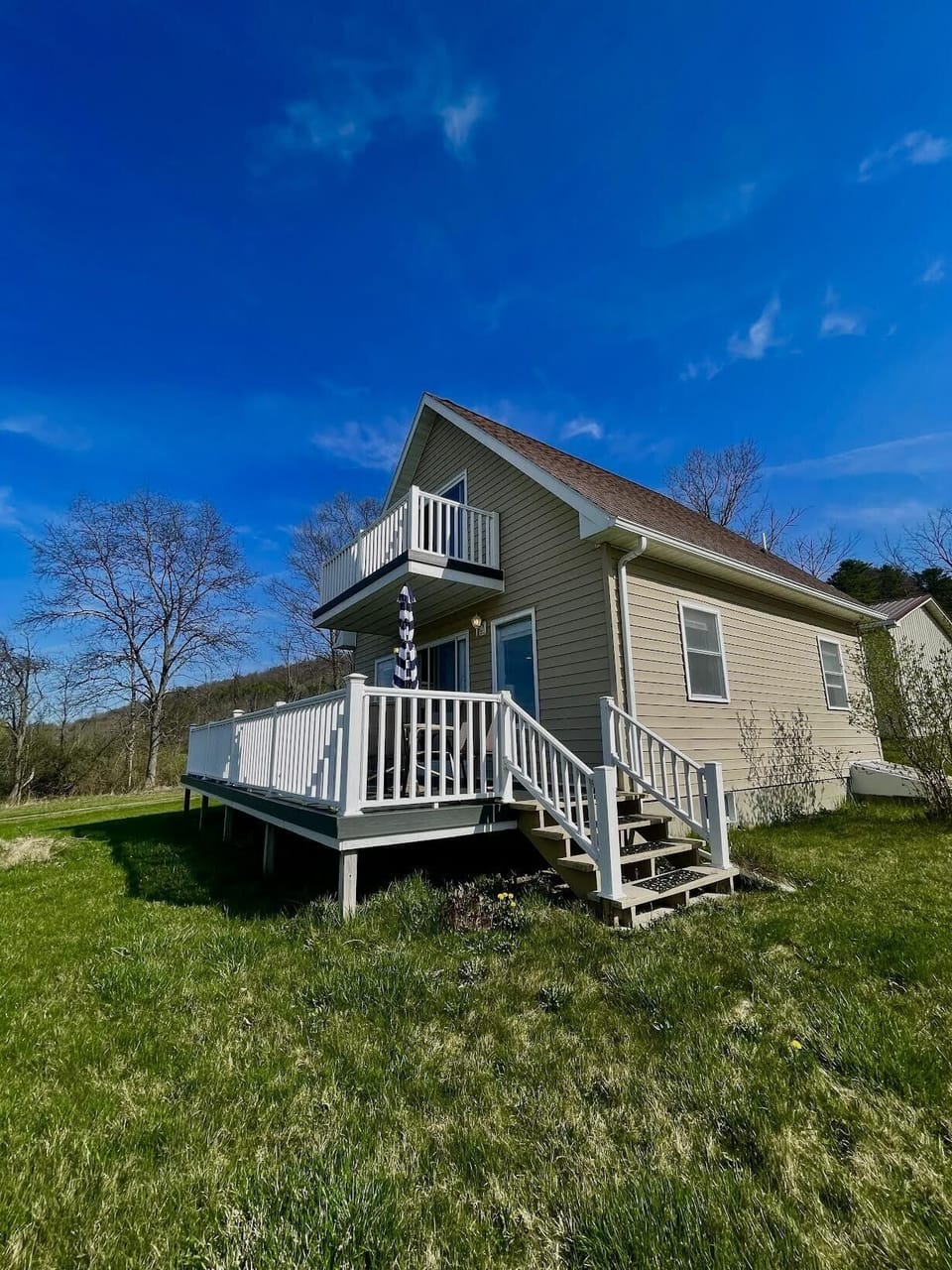 front deck of cabin