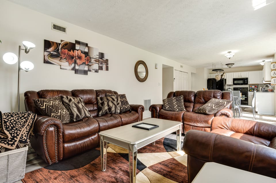 Indianapolis Vacation Rental | 4BR | 2.5BA | 1 Stair Required to Enter