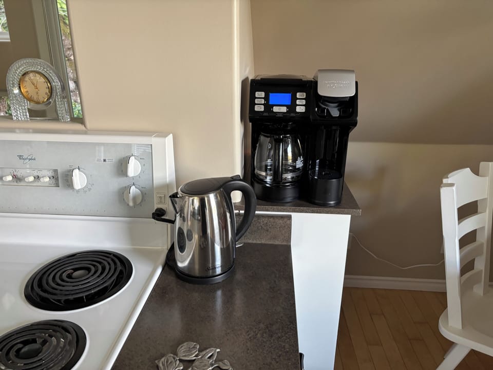 Coffee maker and kettle.