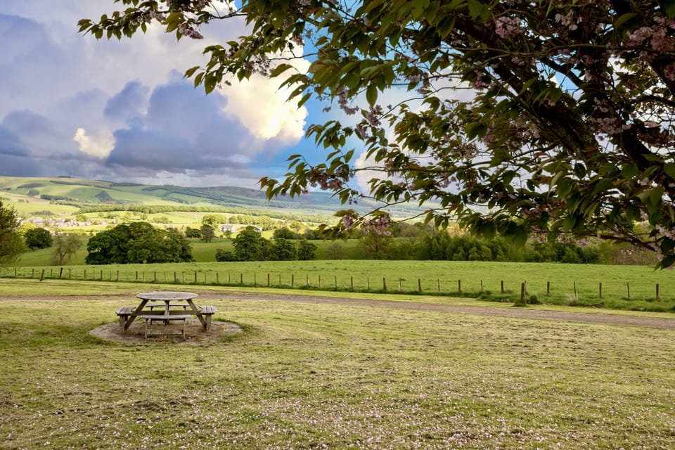 Picnic spots at airhouses