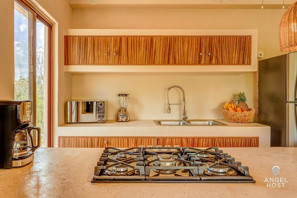 Fully-equipped kitchen with all you need to prepare meals