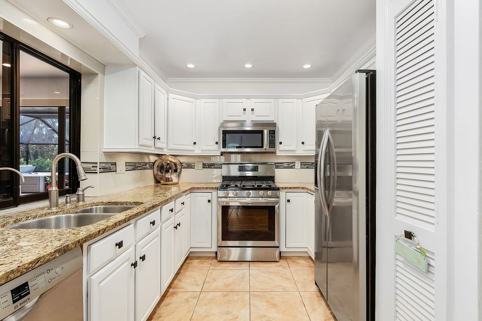 I think we have thought of everything in this well equipped kitchen.