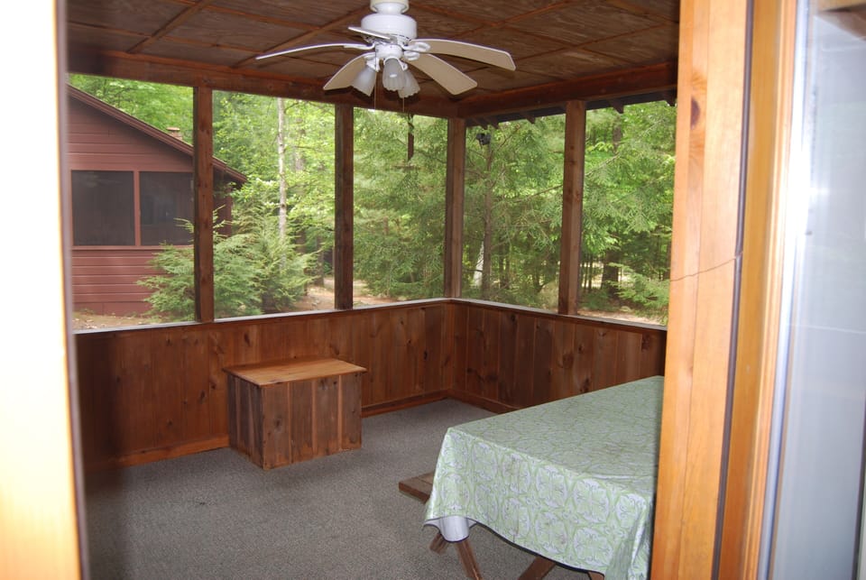 Screen porch