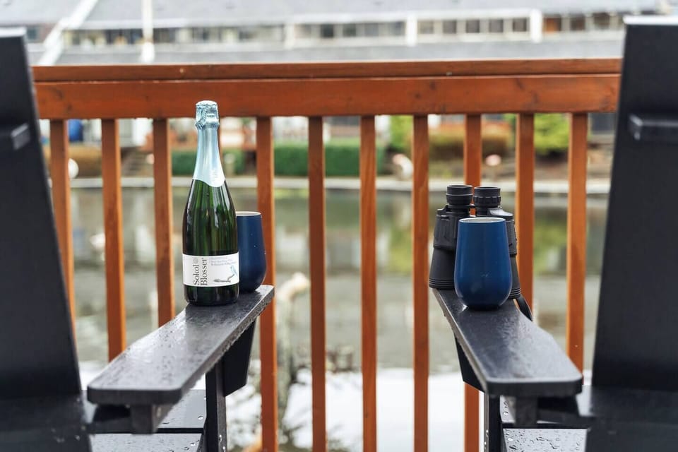 The deck extends over the water's edge. Experience peace and serenity while gazing ducks, herons, egrets and sea birds. 