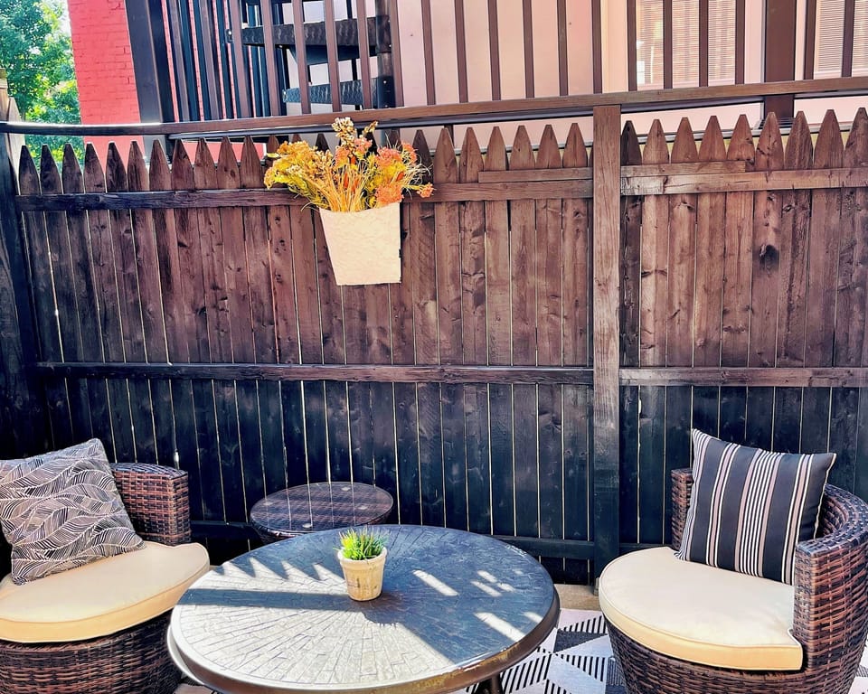 Small patio off the kitchen 