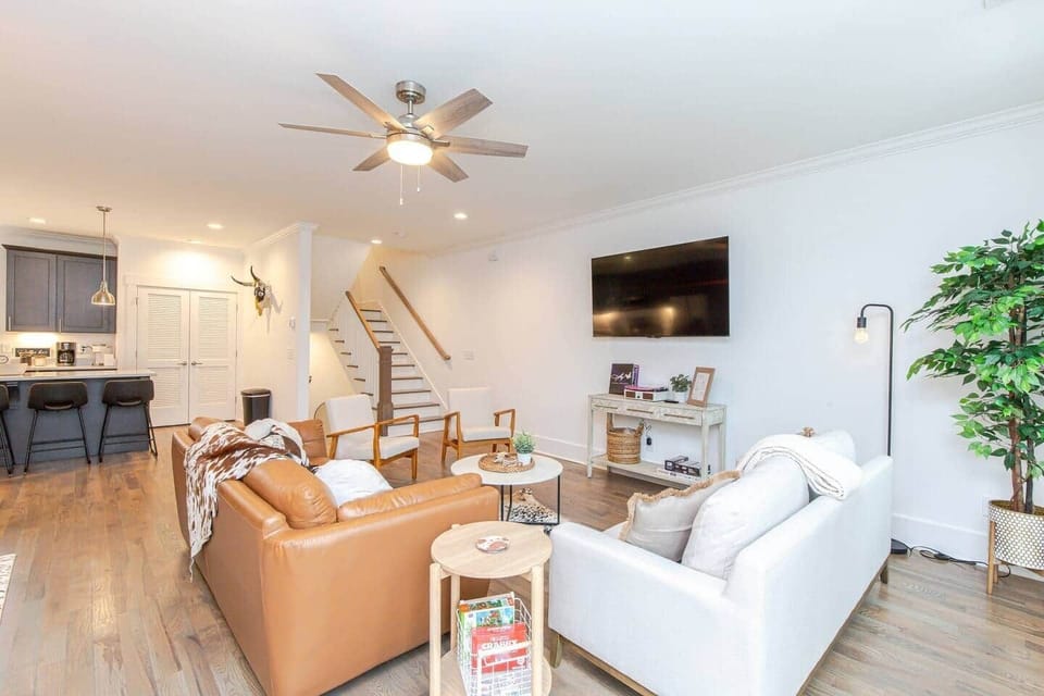 Second Floor: Living Space