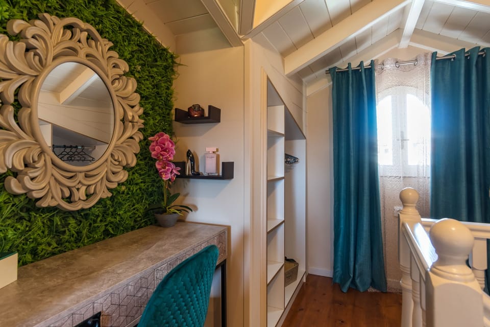 Star Jasmine House Acharavi-Desktop on the first floor