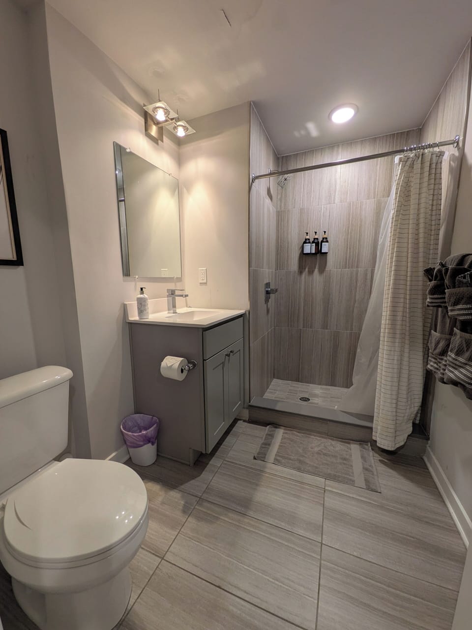 Master ensuite bathroom 