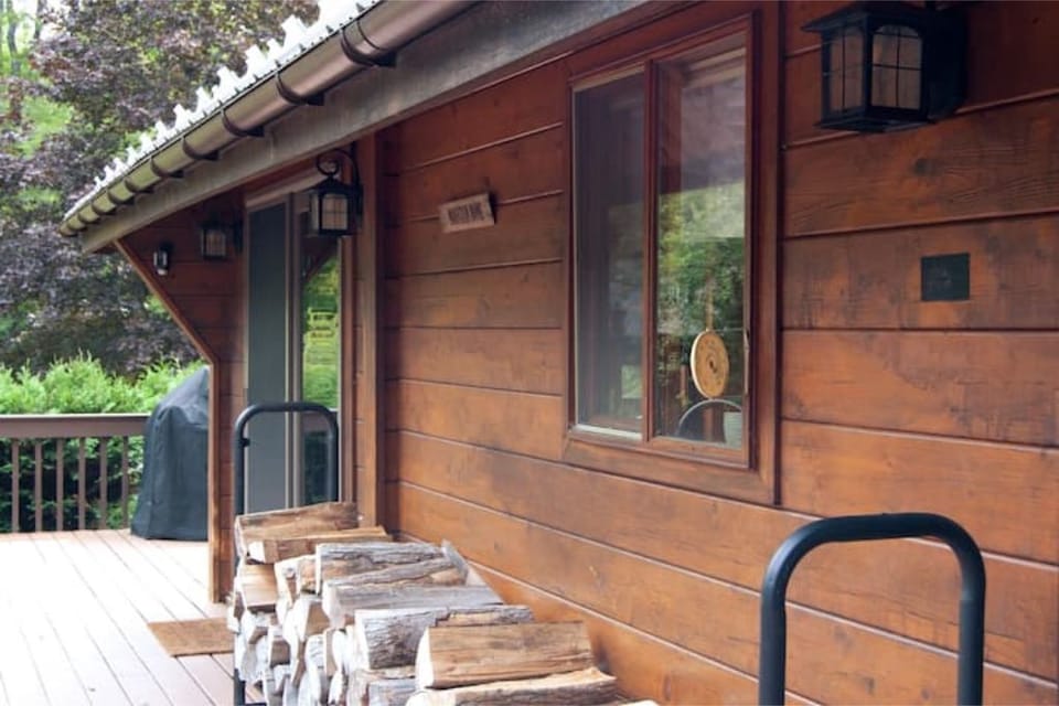 Side entrance at the Mountain House