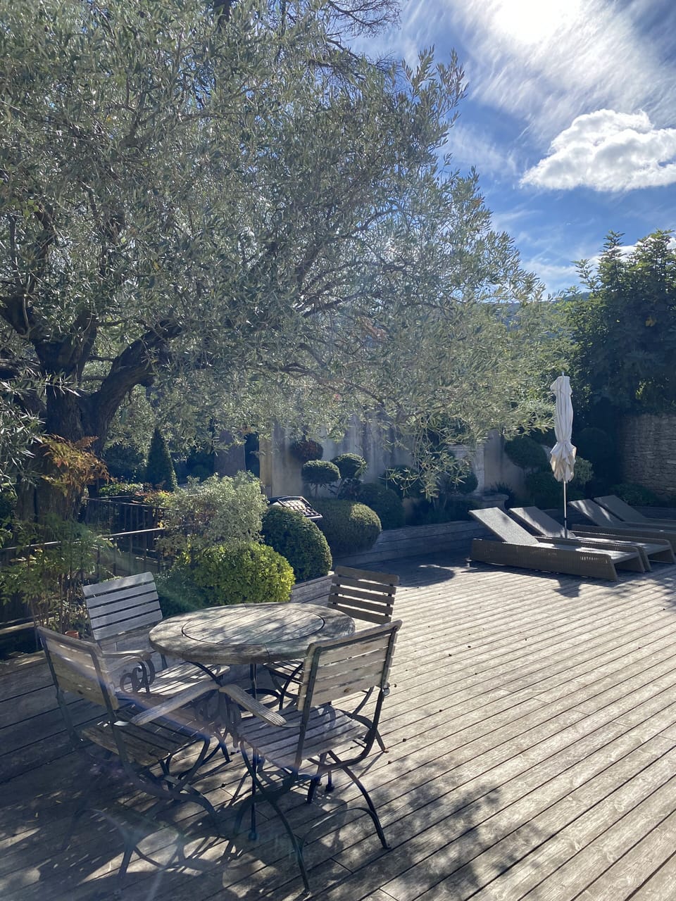Outdoor dining