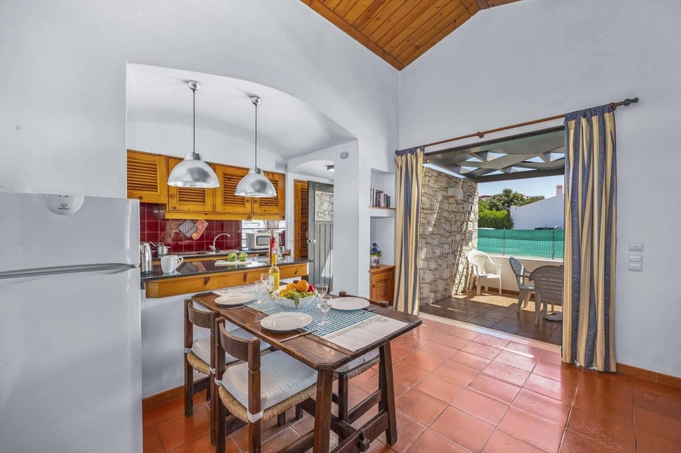 Villa Sunshine image