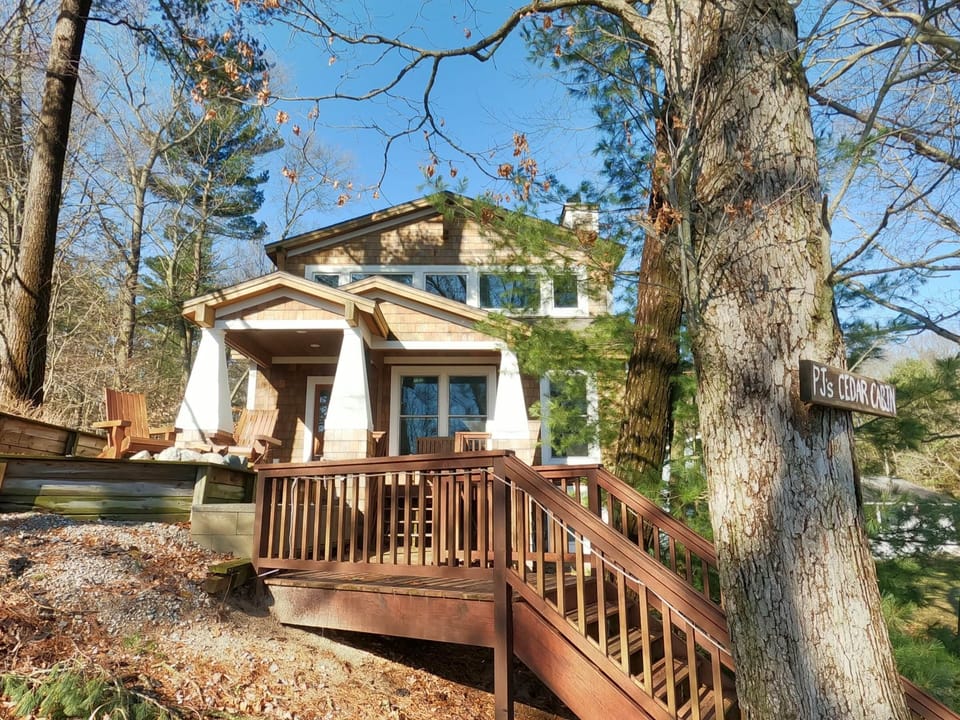 PJ's Cedar Cabin