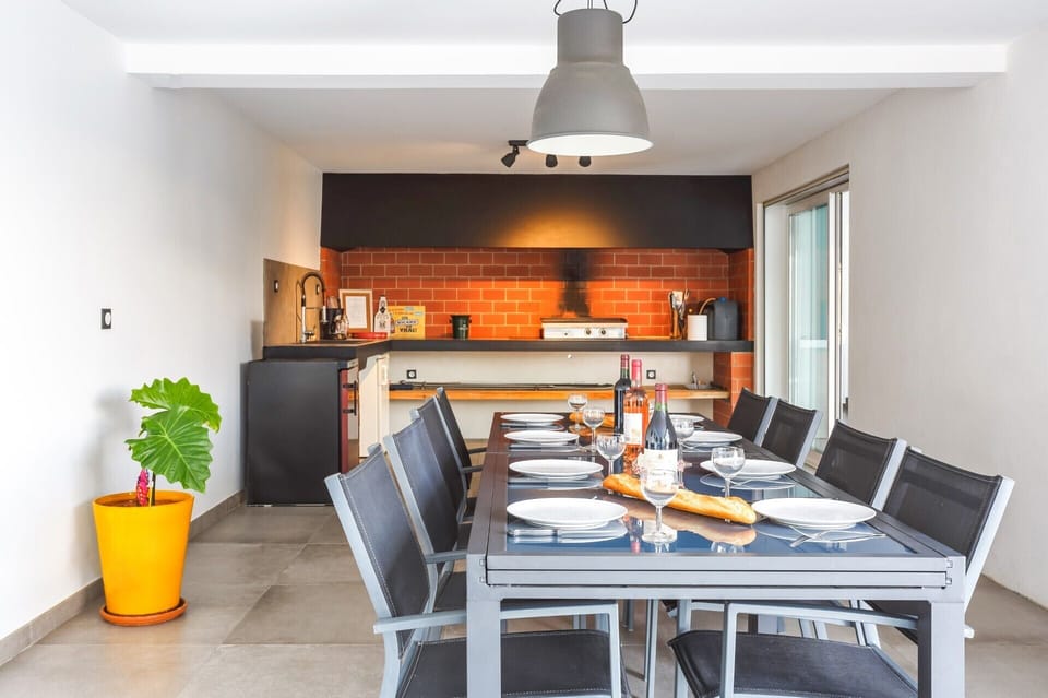 Villa Terre Des Vins image