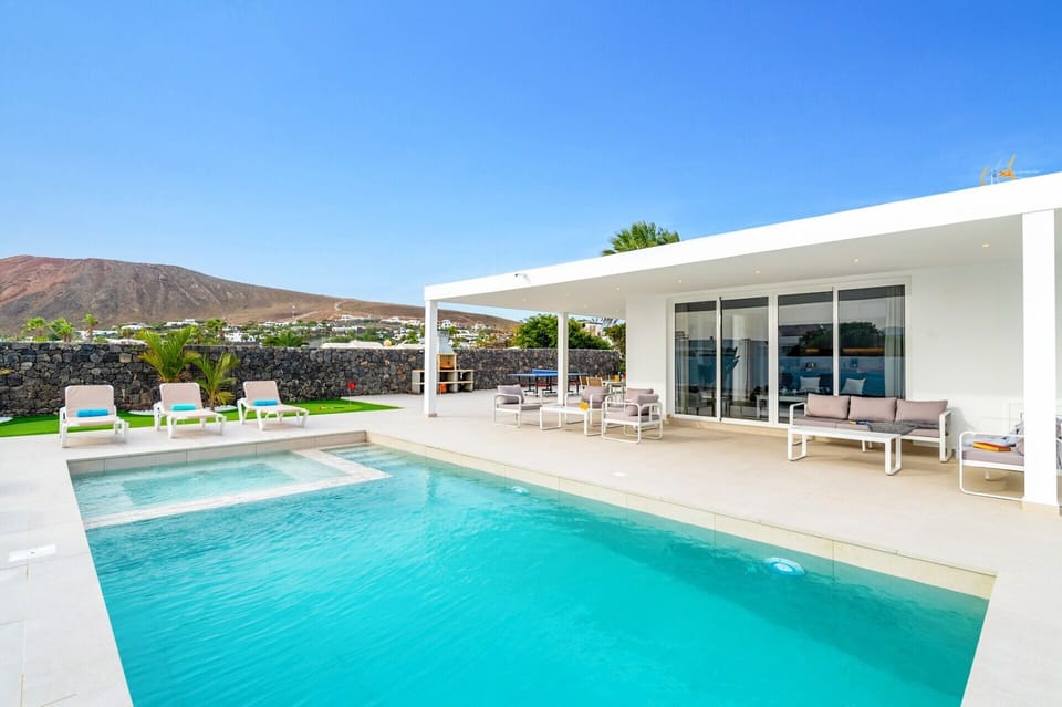 Villa Catherina image