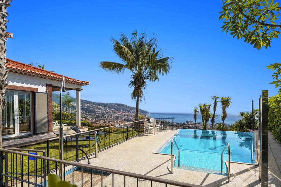 Villa Rostrum image