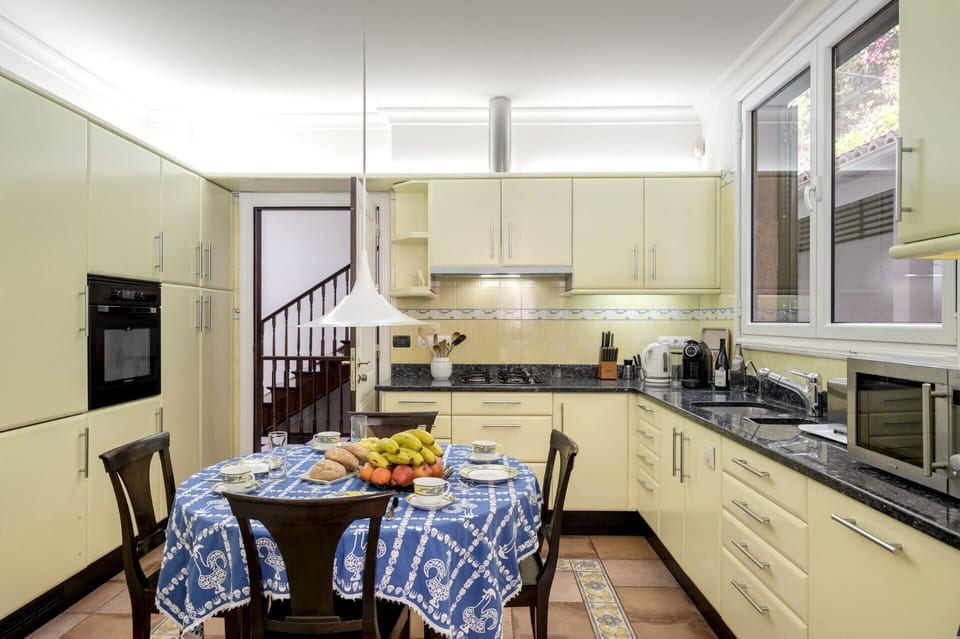 Villa Rostrum image