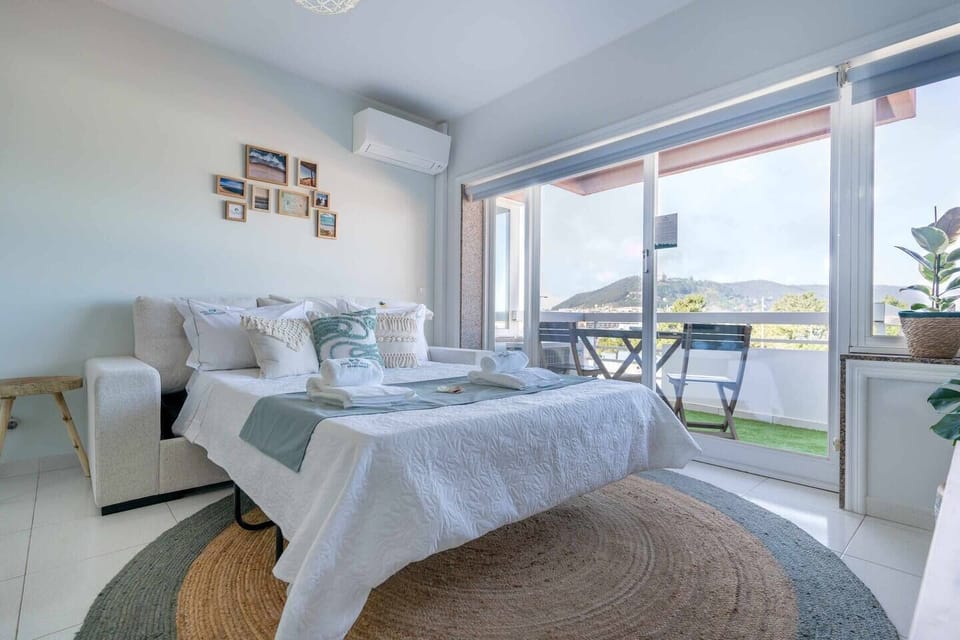 Salão comum / sala de TV, Cama, Varanda / Terraço, Sala de estar