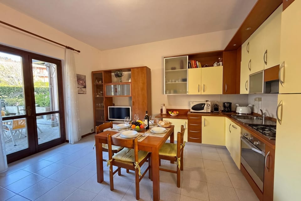 Kitchen and dining area