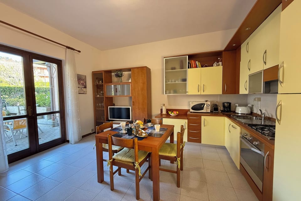 Kitchen and dining area