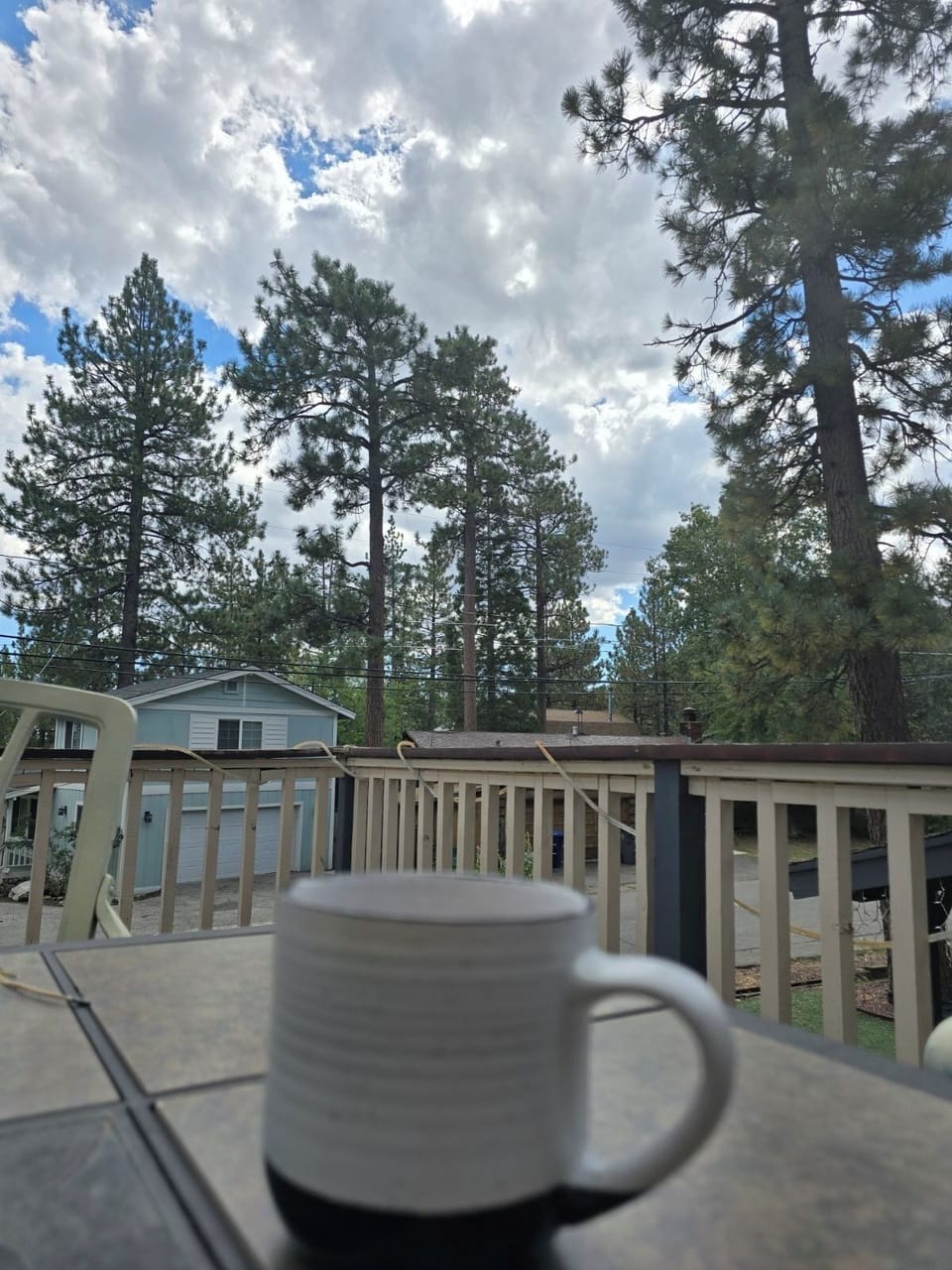Upstairs deck perfect for star gazing!
