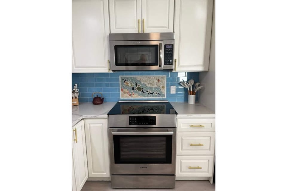 Induction Stove. All cookware provided