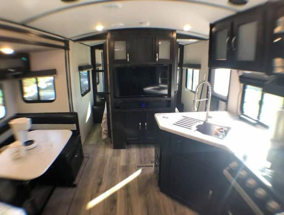 Tv & table area