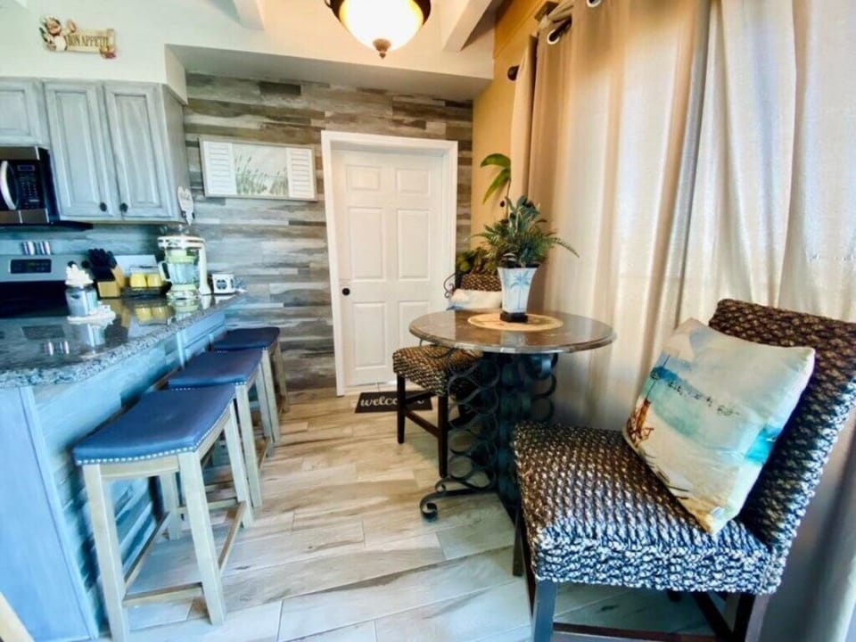 Breakfast Bar