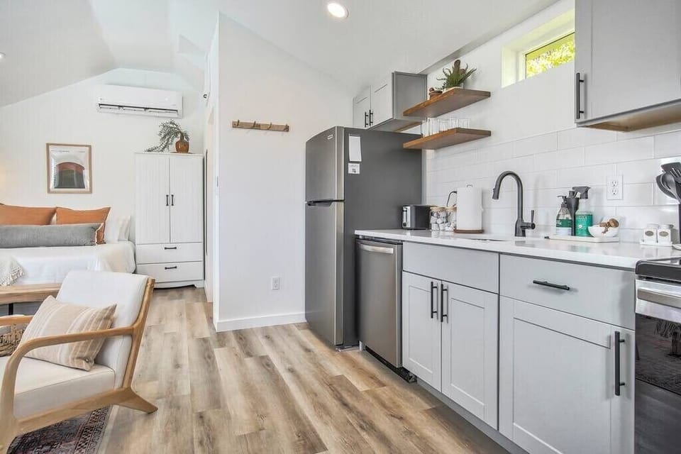 Whip up a delicious meal in our fully equipped kitchen, perfect for cooking and entertaining.