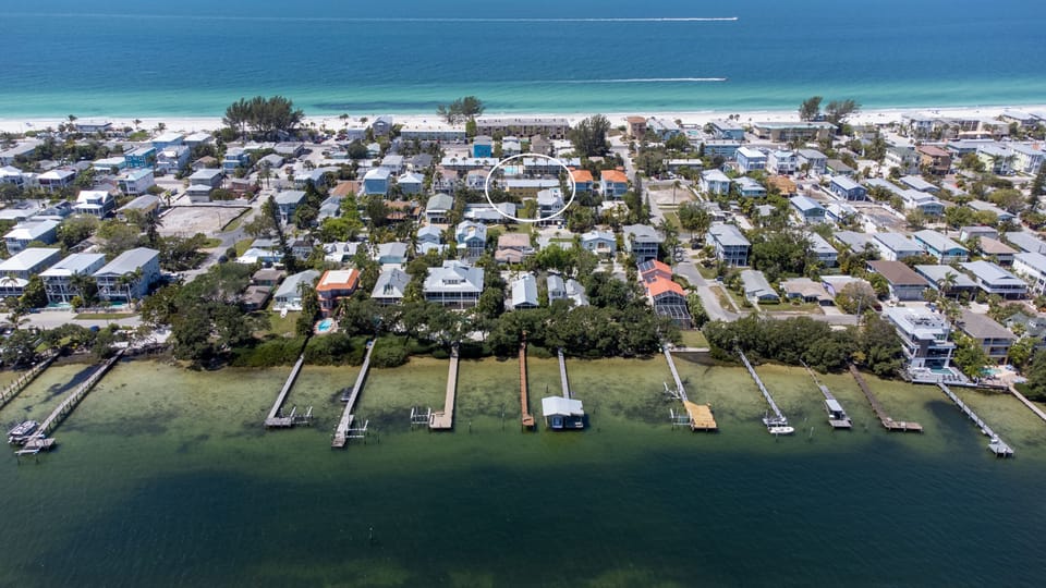 Location Beautiful shot of the calm waters of the bay and the Gulf