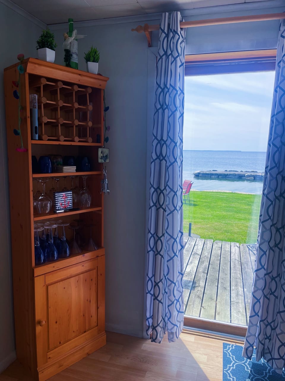 Mini Bar