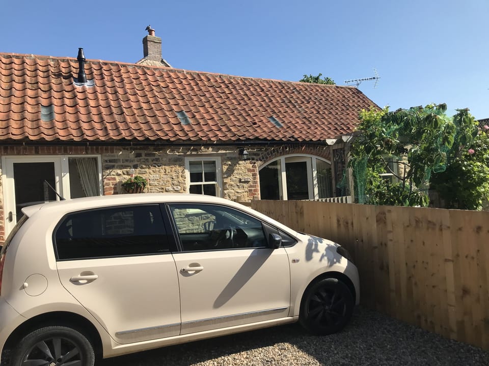 Private off road parking. Park outside your barn! No EV charger yet!