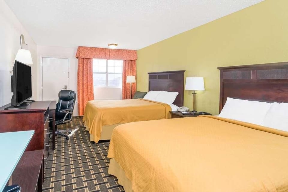 Bedroom. Interior and views may vary based on location and availability.
