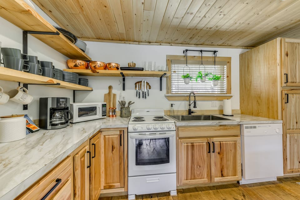 Kitchen | Cooking Basics Supplied