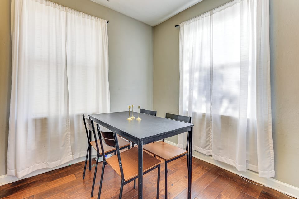 Dining Area | Dishware/Flatware