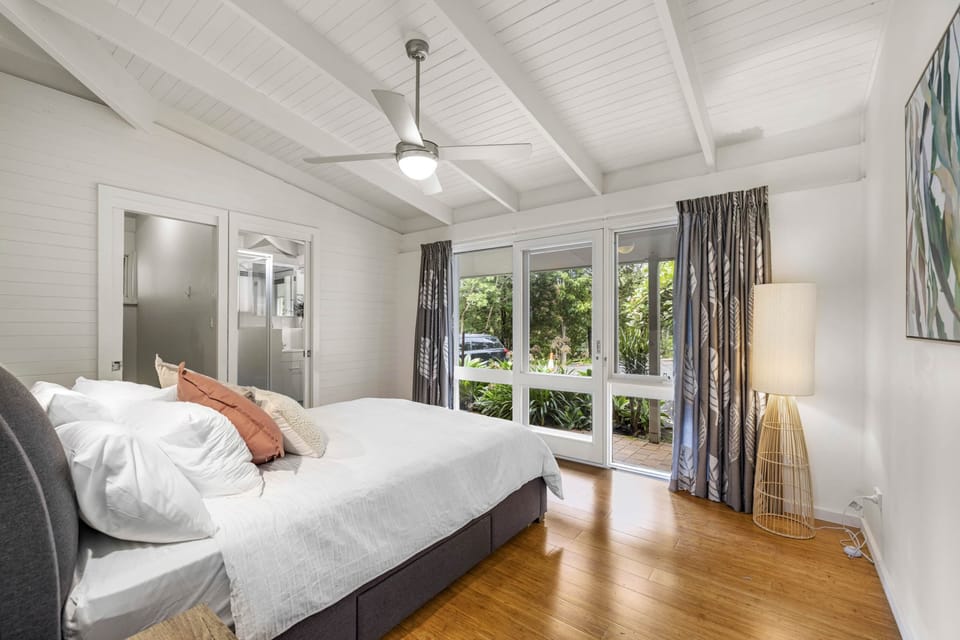 Bedroom (2)