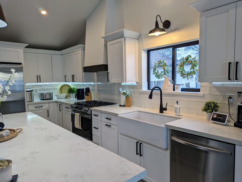Farmhouse sink, ice machine, air fryer oven.