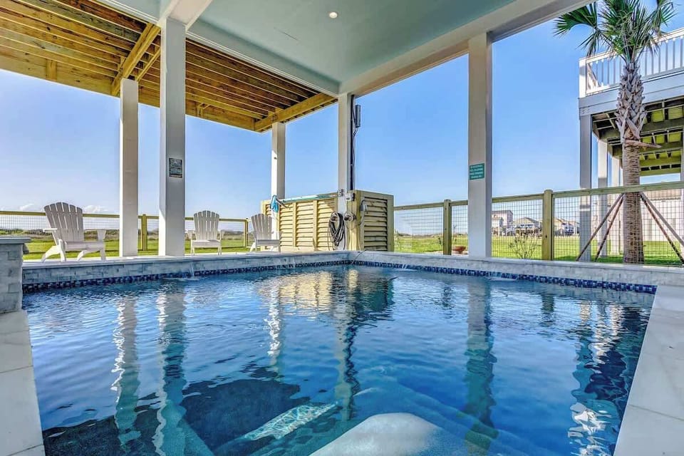 poolwithview