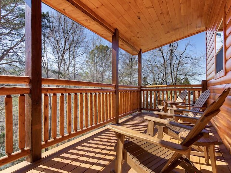 Main level porch.