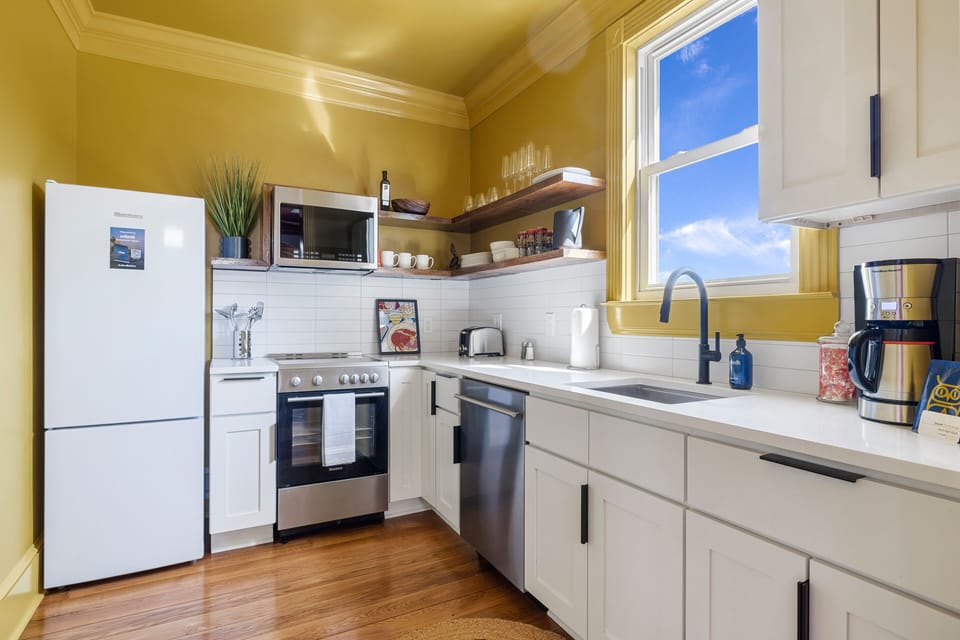 Fully Stocked Kitchen