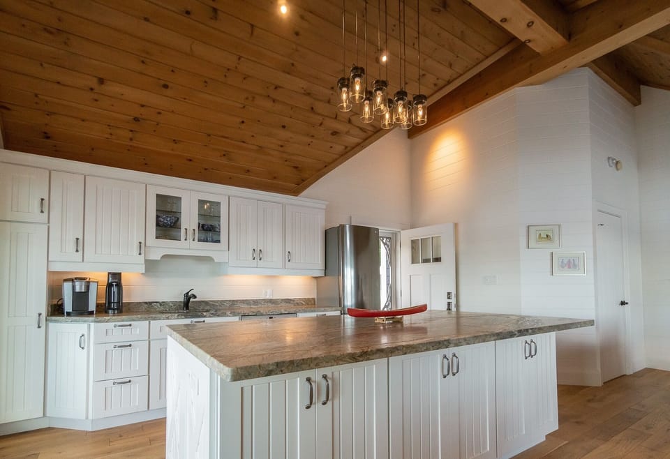 Entertainers Kitchen in Boathouse. 