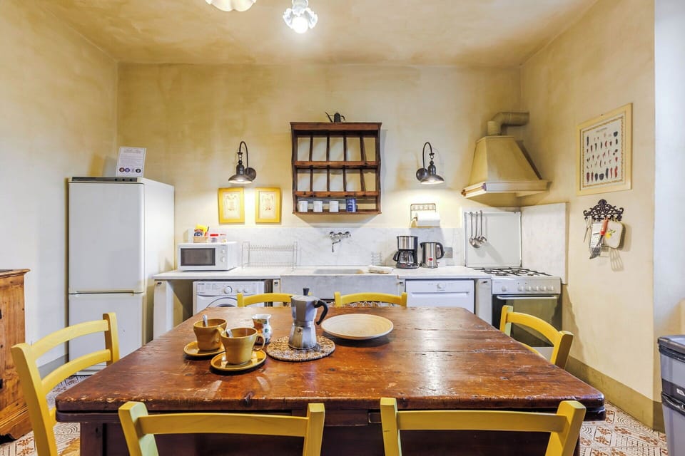 Dining Room, Kitchen