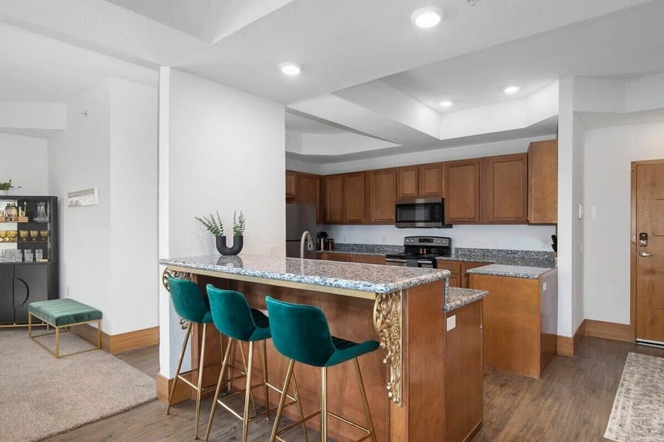 Bar seating for 3