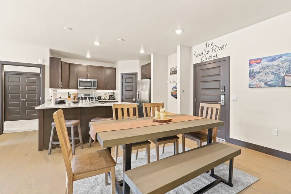The kitchen and dining area are connected to each other making it easy to bring hot dishes right to the table for a family-style meal.