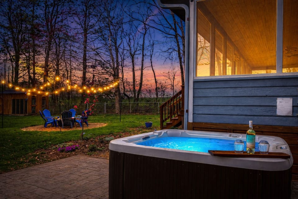Twilight Soak & Firepit Evenings Under the Stars