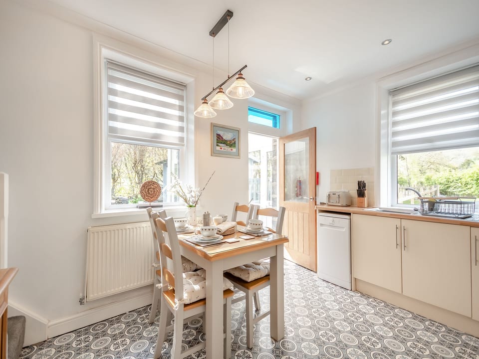Kitchen/diner | Glanllyn, Betwys-y-Coed