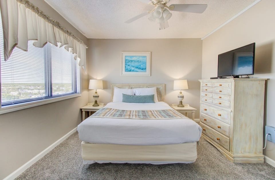Atlantic Towers 1114-print-015-018-Bedroom 2-4200x2755-300dpi