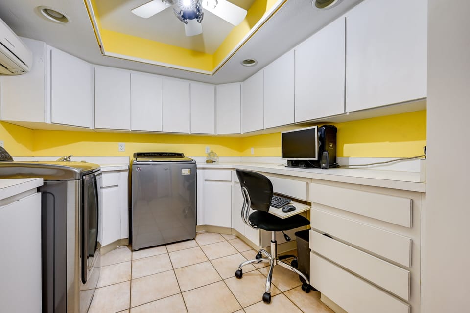 Laundry Room | Desk