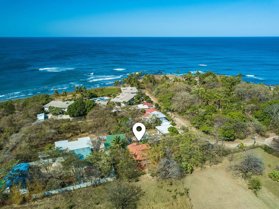 Bird's eye view of Casa Breeze and the pacific ocean