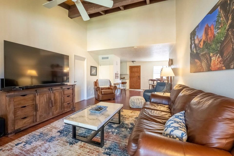 Melanie's Sedona Escape Apartment in Village of Oak Creek